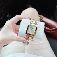 ساعة جيس للنساء GW1117L2