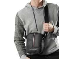 ‎شنطة كروس تومي هيلفيغير رجالي