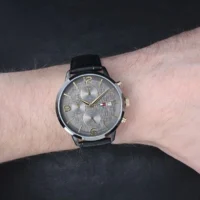 ساعة تومي هيلفيغر للرجال 1710357