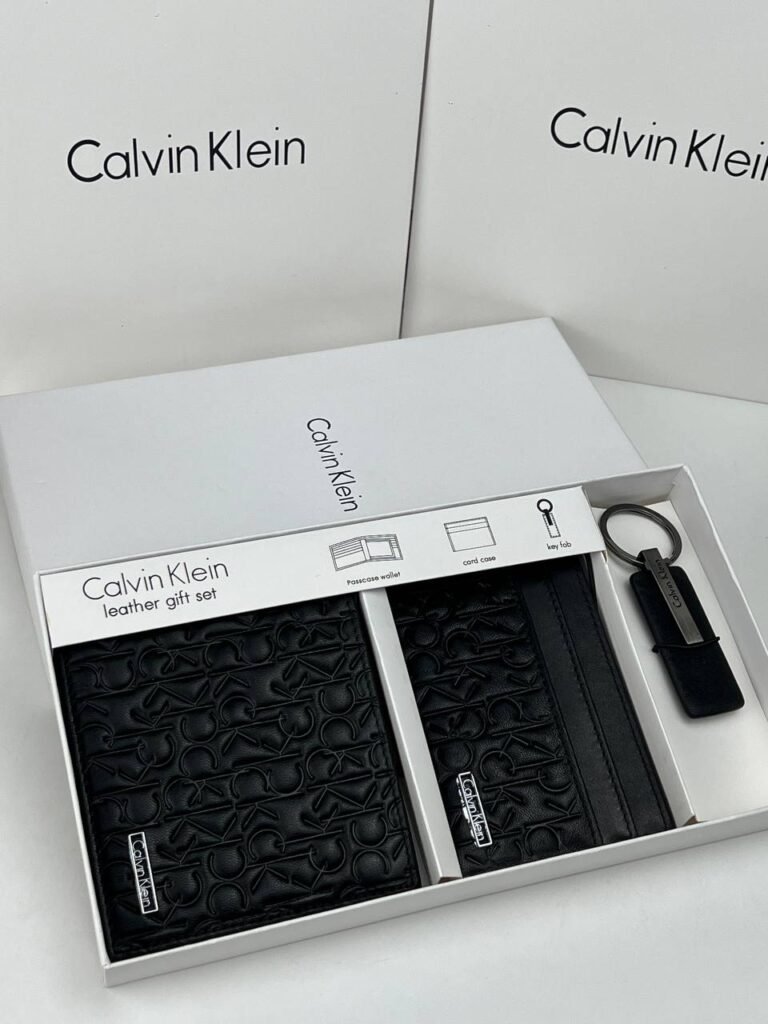 طقم من كالفن كلاين مكون من محفظه ومادليه وكراته رجالي