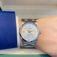 رولكس أويستر بيربيتوال ميرور اورجينال