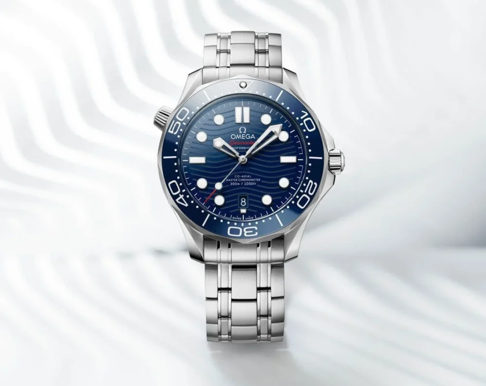 ساعة أوميجا (SEAMASTER DIVER) للرجال 210.30.42.20.03.001