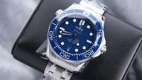 ساعة أوميجا (SEAMASTER DIVER) للرجال 210.30.42.20.03.001