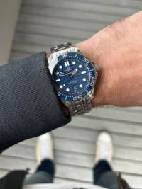ساعة أوميجا (SEAMASTER DIVER) للرجال 210.30.42.20.03.001