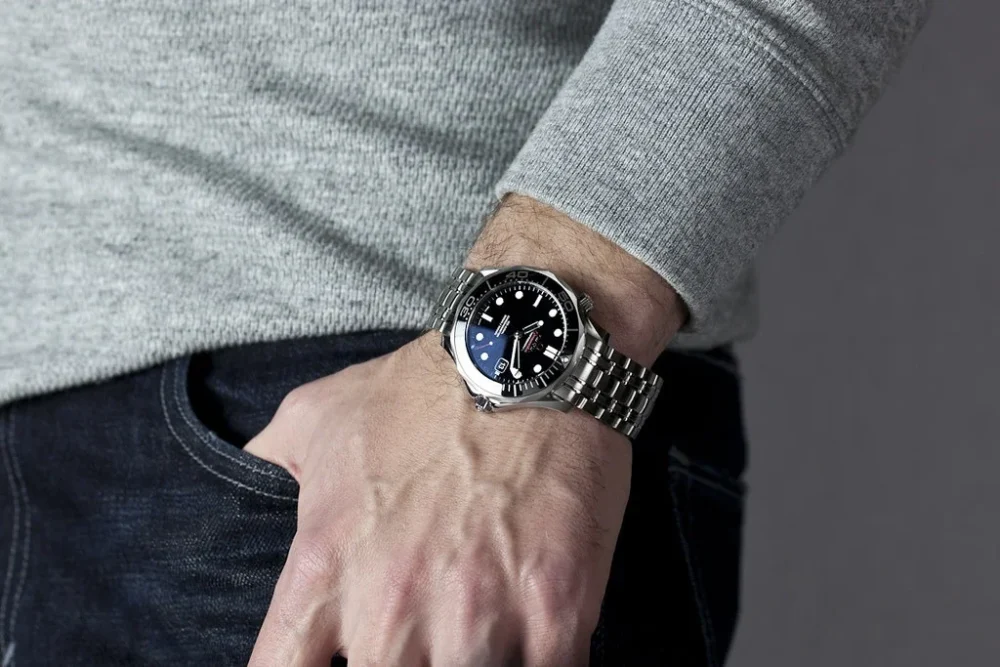 ساعة أوميغا (SEAMASTER DIVER) للرجال 212.30.41.20.01.003