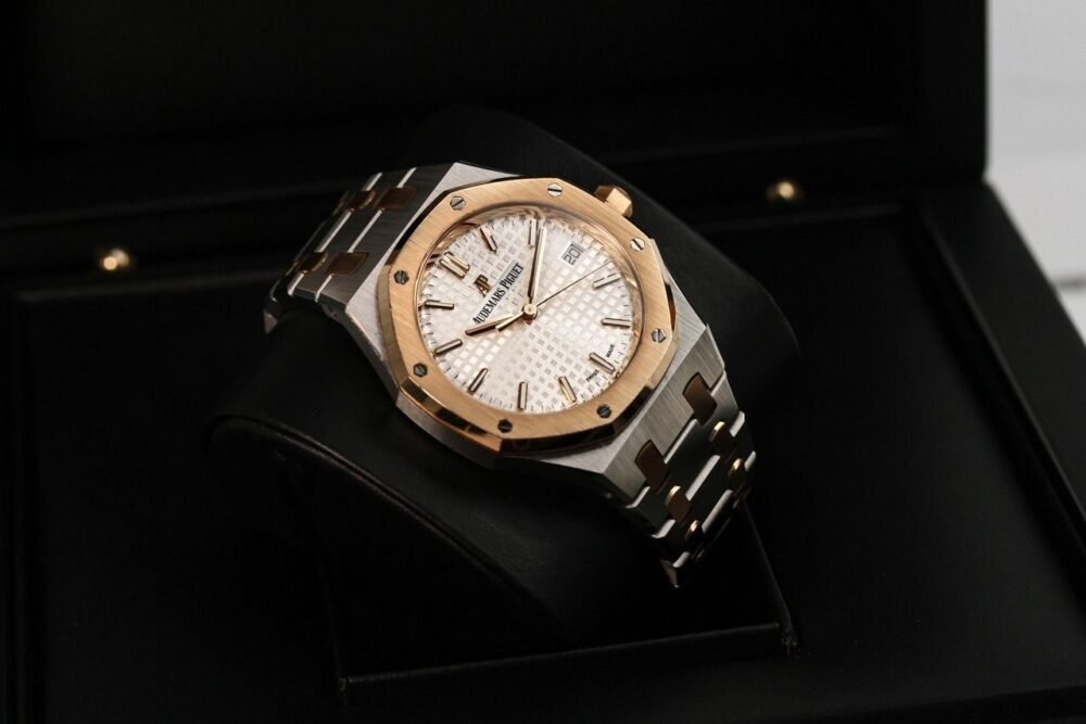 ساعة أوديمار بيجيه (رويال أوك) للنساء 77350SR.OO.1261SR.01