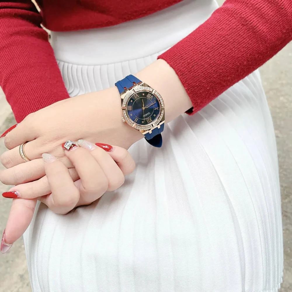 ساعة جيس للنساء GW0034L4