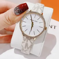 ساعة مايكل كورس للنساء MK1037