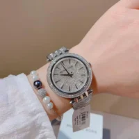 ساعة مايكل كورس للنساء MK3437