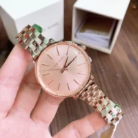 ساعة مايكل كورس للنساء MK3897