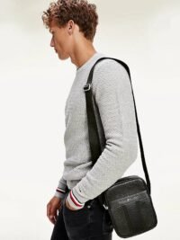 شنطة كروس تومي هيلفيغر للرجال