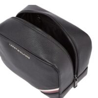 شنطة يد تومي هيلفيغير رجالي اسود