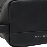 شنطة يد تومي هيلفيغر رجالي