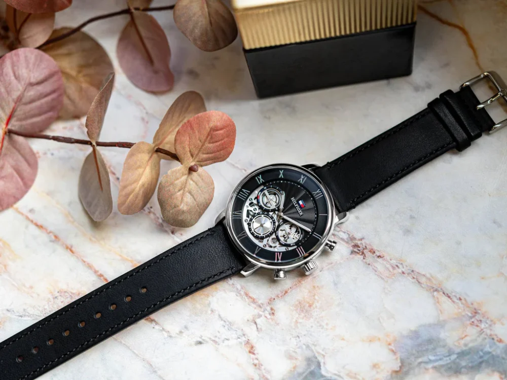 ساعة تومي هيلفيغر للرجال 1710565