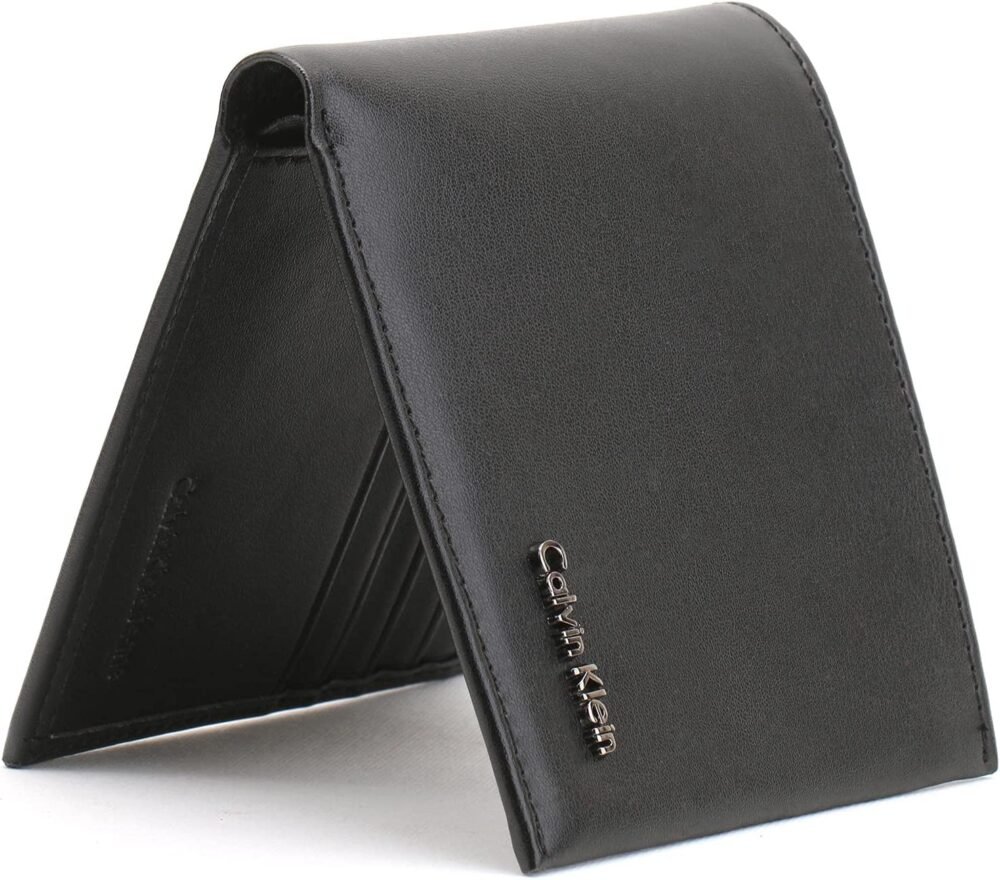 محفظة ومادليه كالفن كلاين للرجال 3 محفظة ومادليه كالفن كلاين للرجال